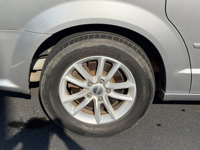 Used 2016 Dodge Grand Caravan SXT w/ UConnect Hands-Free Group FWD image 27