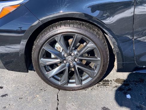 Used 2025 Toyota Corolla SE image 9