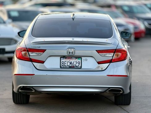 Used 2018 Honda Accord Sport image 8