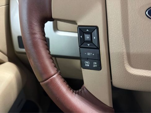 Used 2014 Ford F150 King Ranch w/ King Ranch Luxury Package AWD/4WD image 33