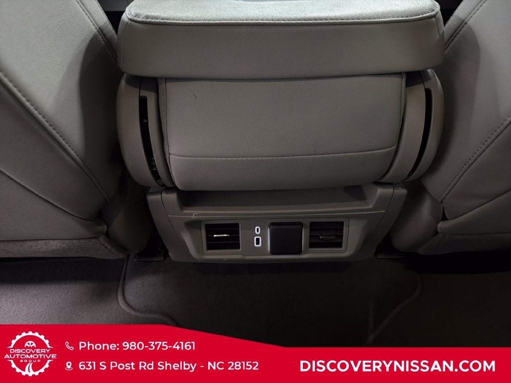 Used 2025 GMC Sierra 1500 SLT AWD/4WD image 30