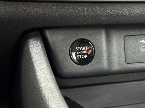 Used 2024 Nissan Rogue SV image 22