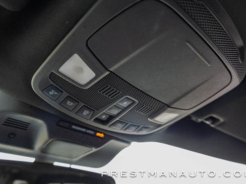 Used 2022 Ford Expedition Platinum image 40