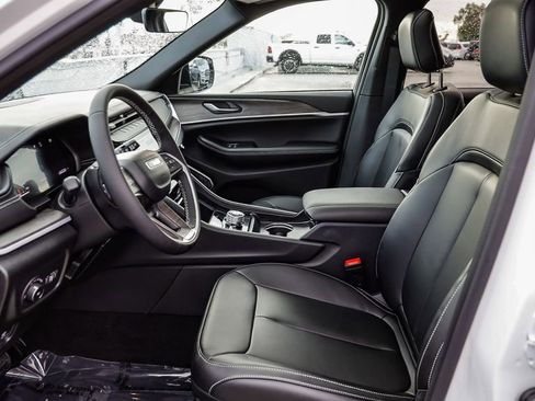 New 2026 Jeep Grand Cherokee Limited AWD/4WD image 22