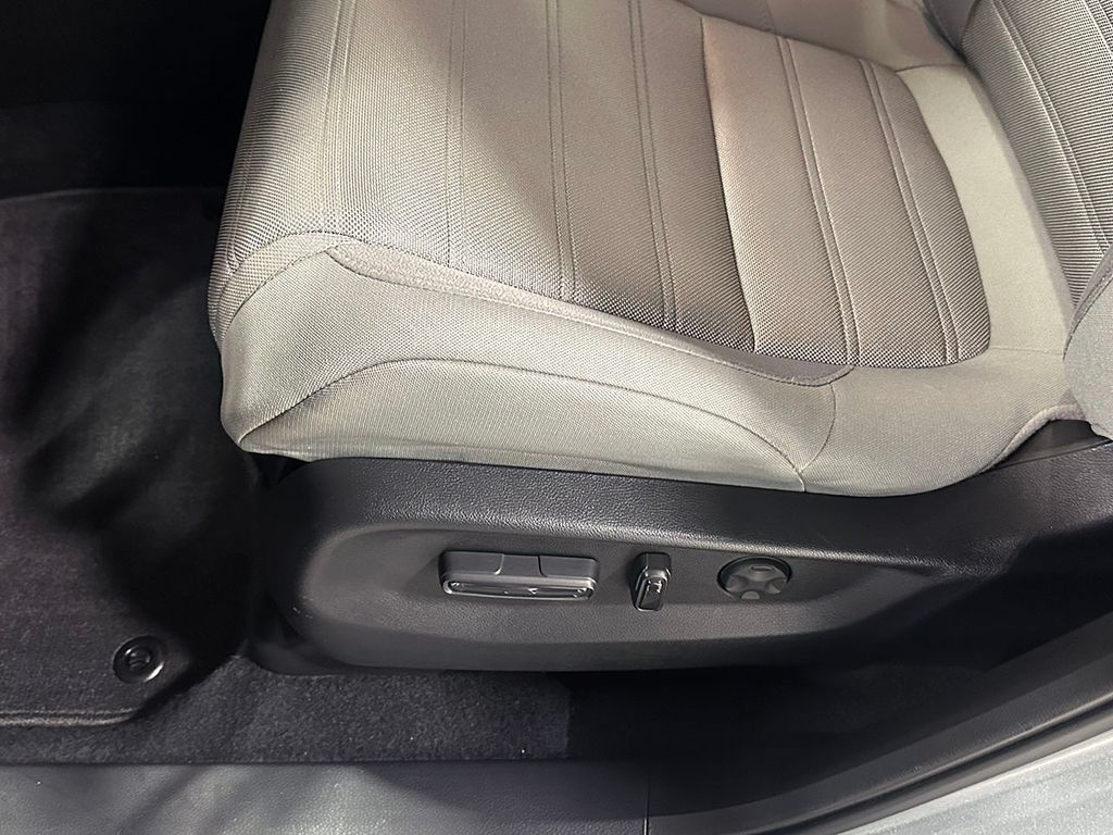 Used 2022 Honda CR-V EX image 20