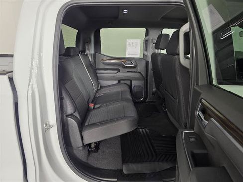 Used 2025 Chevrolet Silverado 1500 LT AWD/4WD image 18