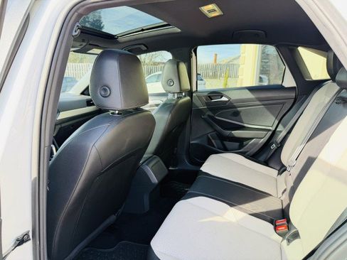 Used 2019 Volkswagen Jetta R-Line image 8