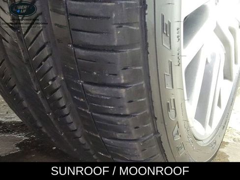 Used 2024 Ford Expedition Limited AWD/4WD image 11