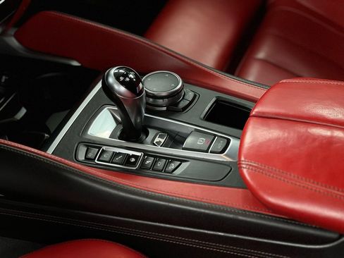 Used 2016 BMW X6 M image 40