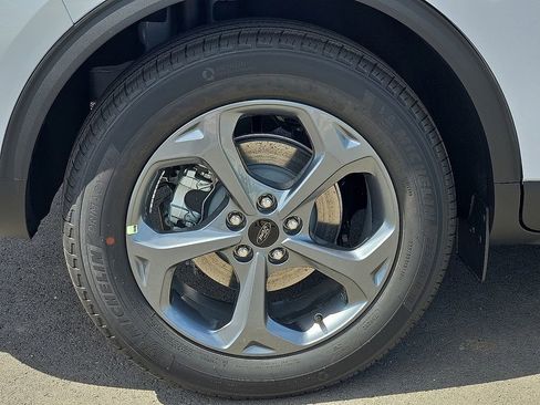 New 2025 Ford Escape ST-Line w/ Equipment Group 301A image 7