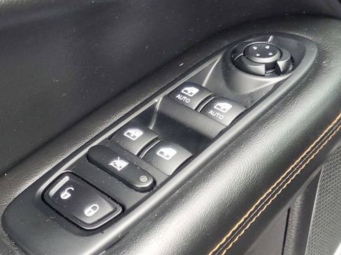 Used 2019 Jeep Compass Limited AWD/4WD image 13