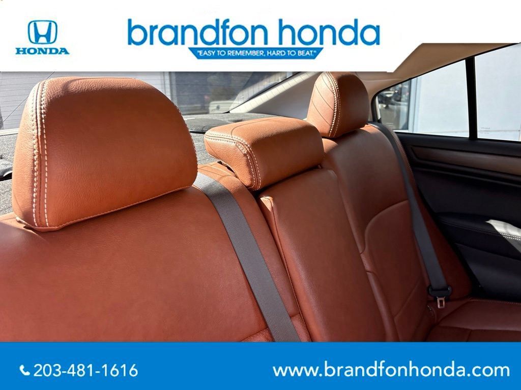 Used 2017 Subaru Legacy 3.6R Limited AWD/4WD image 26