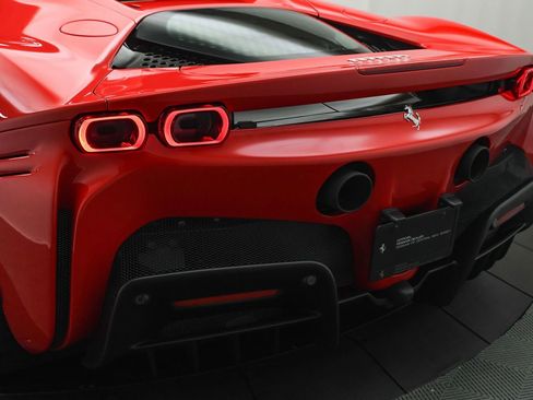 Certified 2023 Ferrari SF90 Stradale image 18