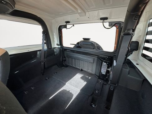 Used 2021 Jeep Wrangler Sport image 13