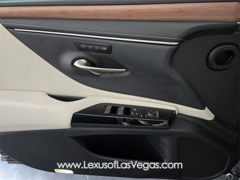 New 2025 Lexus ES 350 w/ Premium Package image 16