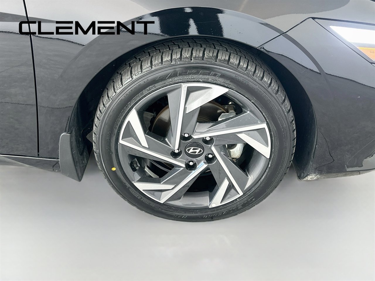 Used 2024 Hyundai Elantra Limited FWD image 37