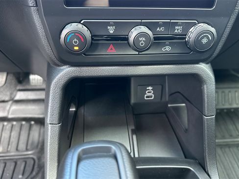 New 2025 Ford Ranger XL image 16