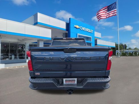 Used 2021 Chevrolet Silverado 1500 Custom w/ LPO, Dark Essentials Package RWD image 4