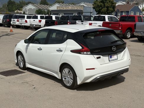 Used 2025 Nissan Leaf S FWD image 6