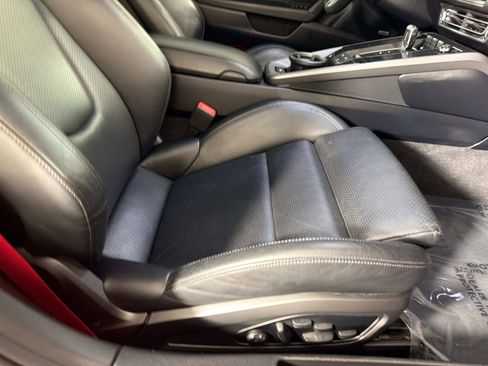 Used 2022 Porsche 911 Carrera RWD image 27