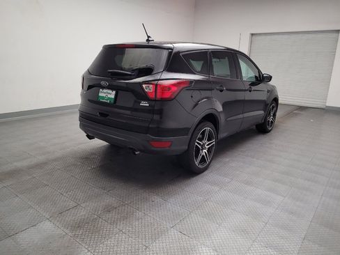 Used 2019 Ford Escape SEL image 9