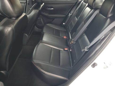 Used 2025 Nissan Sentra SR w/ SR Premium Package FWD image 11