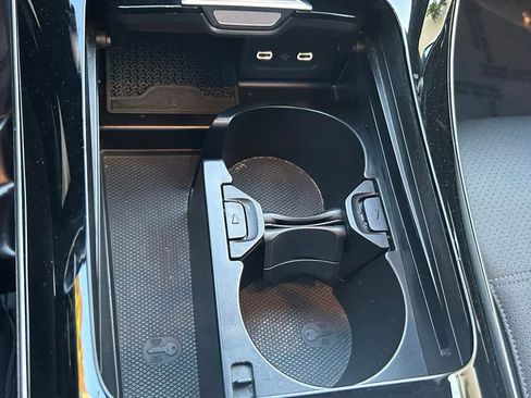 Used 2025 Mercedes-Benz C 300 Sedan image 21