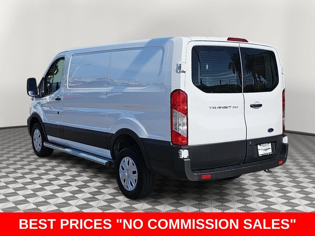 Used 2025 Ford Transit 250 Low Roof w/ Exterior Upgrade Package RWD image 5