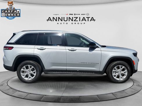 Used 2023 Jeep Grand Cherokee Limited image 6