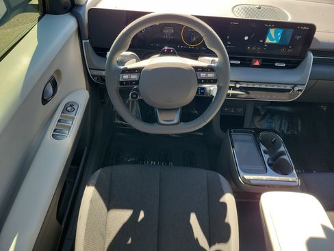 New 2026 Hyundai Ioniq 5 SE image 14