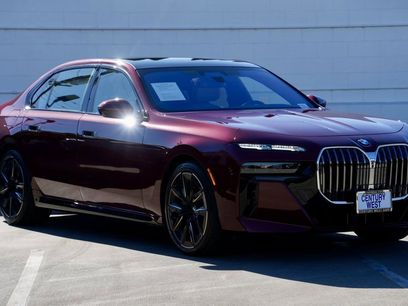 Certified 2025 BMW 760i xDrive w/ Executive Package