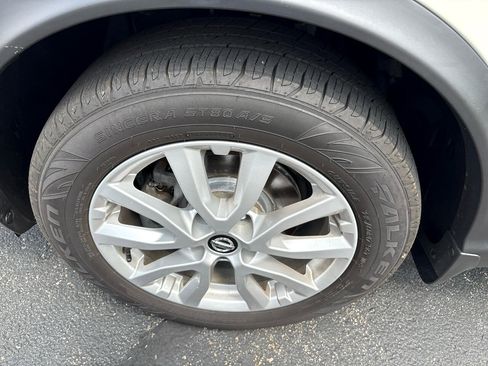 Used 2020 Nissan Rogue Sport SV w/ All-Weather Package image 8