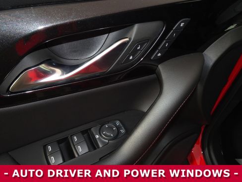 Used 2022 Chevrolet Blazer RS w/ Enhanced Convenience Package image 7