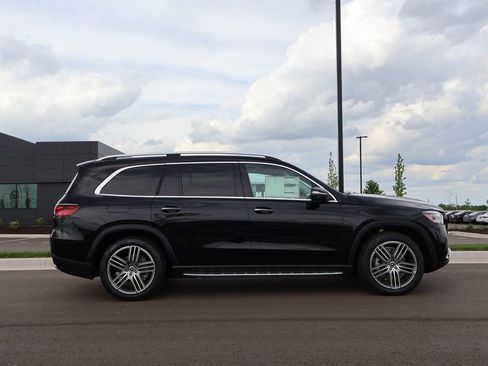 New 2026 Mercedes-Benz GLS 450 4MATIC image 4