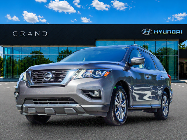 Used 2019 Nissan Pathfinder SL FWD image 1