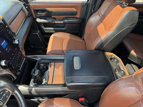 Used 2023 RAM 2500 Limited AWD/4WD image 52