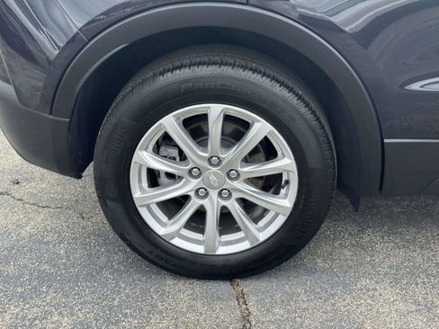 Certified 2023 Cadillac XT4 Luxury w/ Cold Weather Package image 10