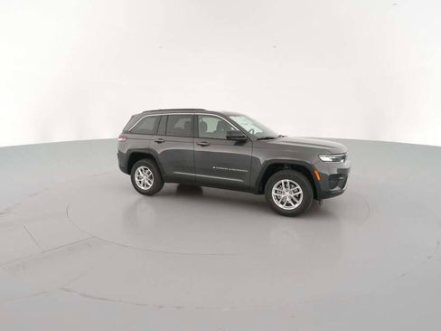 New 2025 Jeep Grand Cherokee Laredo X image 15
