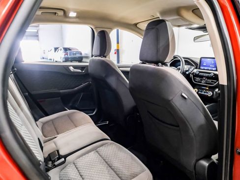 Used 2020 Ford Escape SE FWD image 34