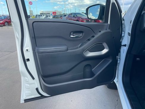 New 2026 Nissan Frontier SV w/ Tow Package RWD image 14