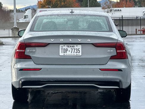 Used 2024 Volvo S60 B5 Plus image 5