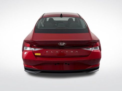Used 2023 Hyundai Elantra SEL w/ Convenience Package FWD image 5