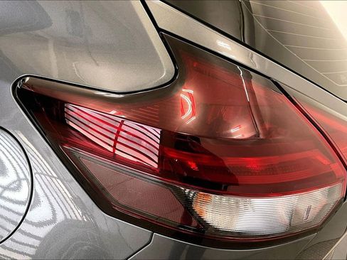 Used 2023 Nissan Kicks SV FWD image 29