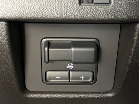 Certified 2024 GMC Canyon Elevation w/ Elevation Premium Package image 12