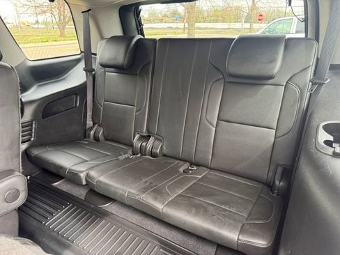 Used 2019 Chevrolet Tahoe LT w/ LT Signature Package AWD/4WD image 12