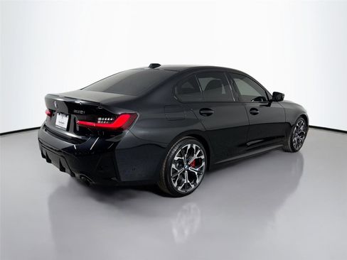 New 2026 BMW 330i Sedan w/ M Sport Package RWD image 6