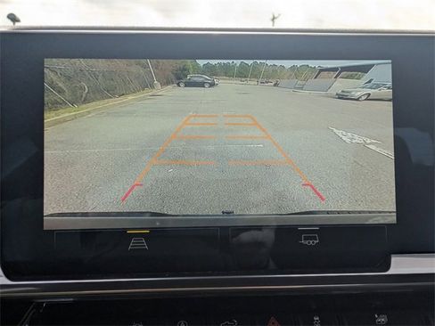 Used 2023 Chevrolet Silverado 1500 RST image 22