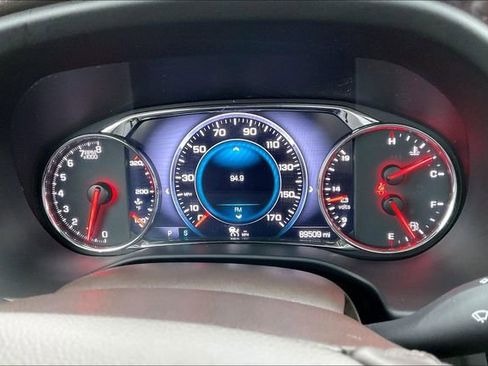 Used 2017 GMC Acadia Denali w/ Technology Package image 10