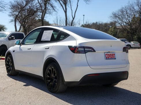 Used 2023 Tesla Model Y Long Range image 3