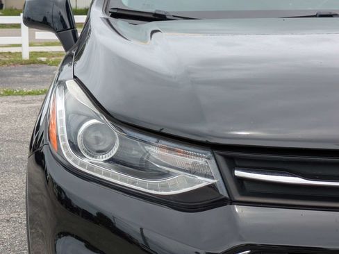 Used 2022 Chevrolet Trax LT w/ Driver Confidence Package AWD/4WD image 9